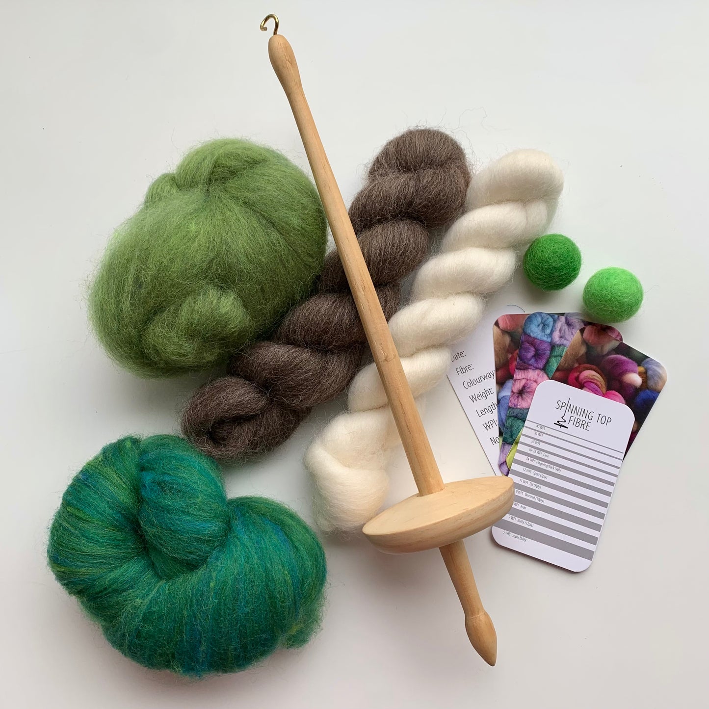 35g Handcrafted Drop Spindle and Fibre Bundle