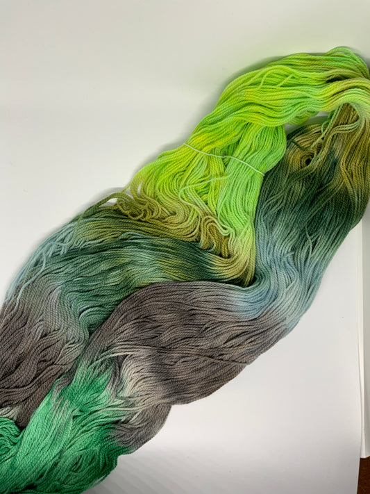 “Cascade” on WGW 8ply/DK